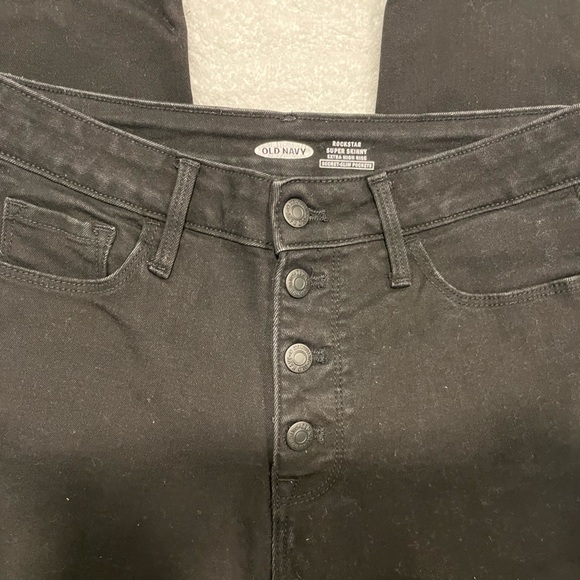 Old Navy Rockstar Super Skinny Extra High-Rise Black Jean - Sz 6P - Picture 2 of 5